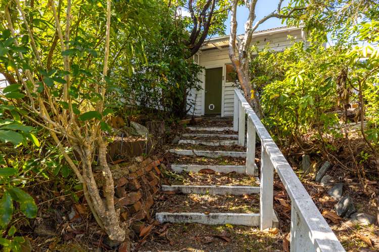 8 Taranaki Street Picton_20