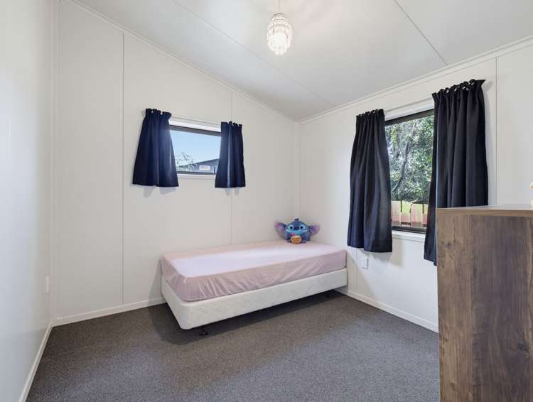67 and 67A Rhodes Drive Kelvin Grove_34