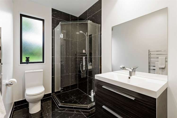 5 Remuremu Street Long Bay_25