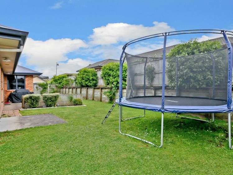 48 Somerton Drive Huntington_17