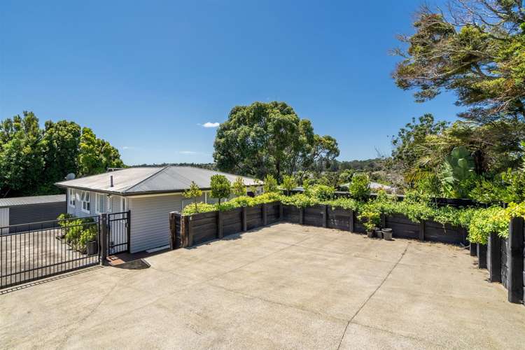 8 Castleton Street Birkdale_19