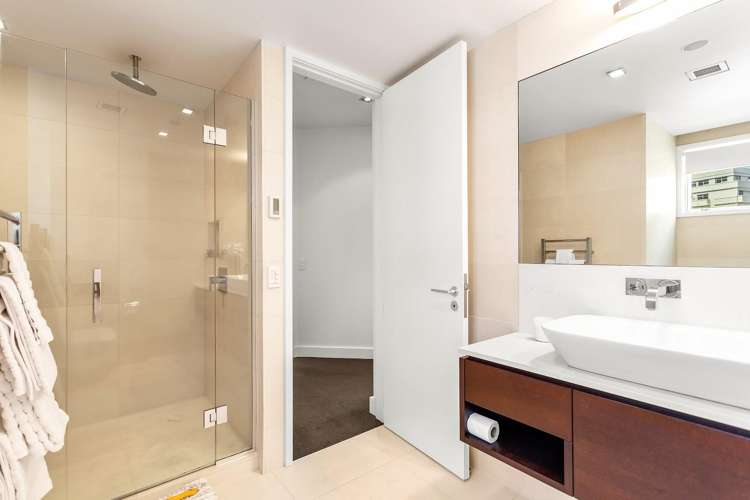 Flat 1202/85 Beach Road City Centre_21