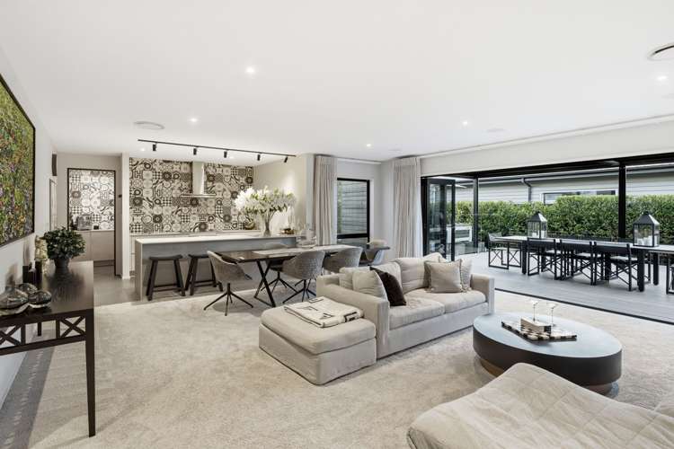 29 Carnaveron Drive Lincoln_1