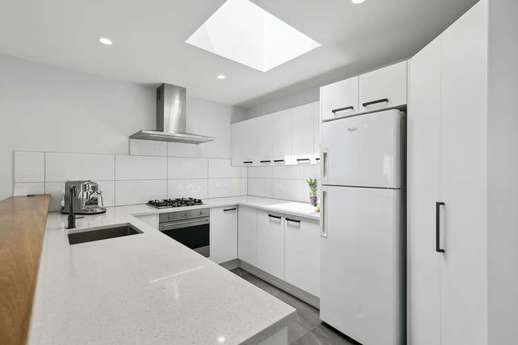 10/148 Evans Bay Parade Roseneath_3