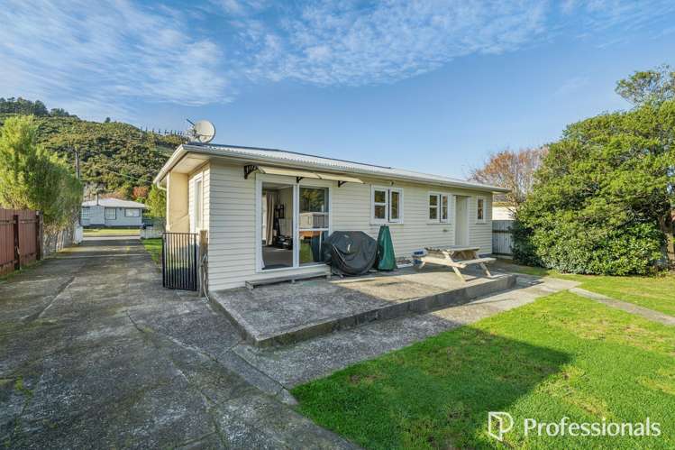 66 Peel Place Wainuiomata_14