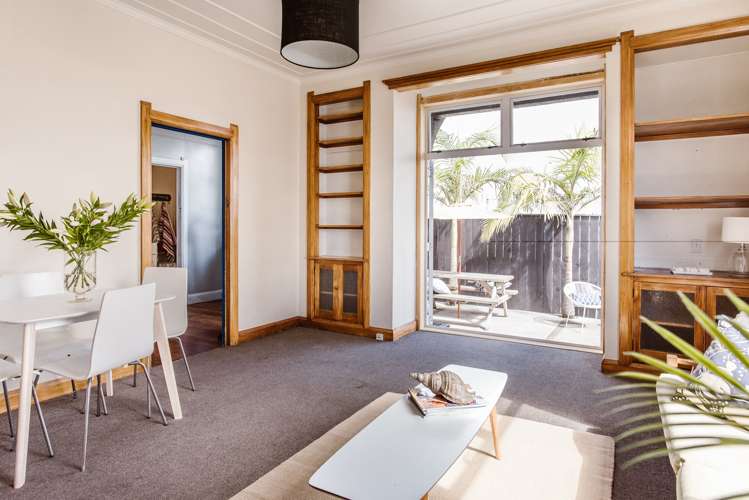 351 Marine Parade Napier South_7