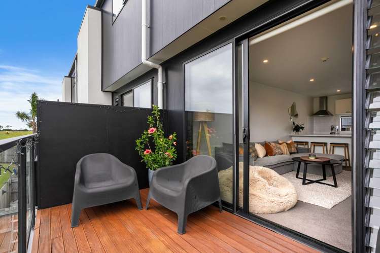 8/18 Ashley Place Papamoa_1