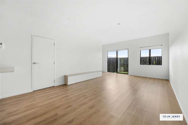 63 Whare Kauri Road Takanini_5