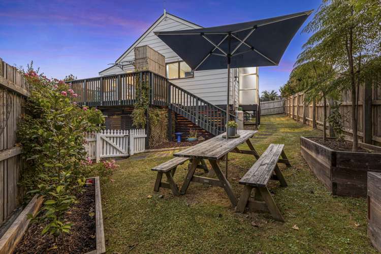 14 Packham Place Beach Haven_21