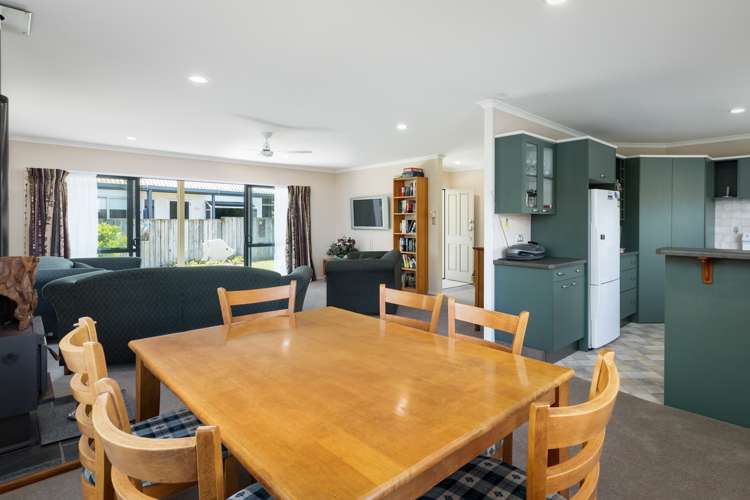 6 Papaunahi Road Bowentown_11