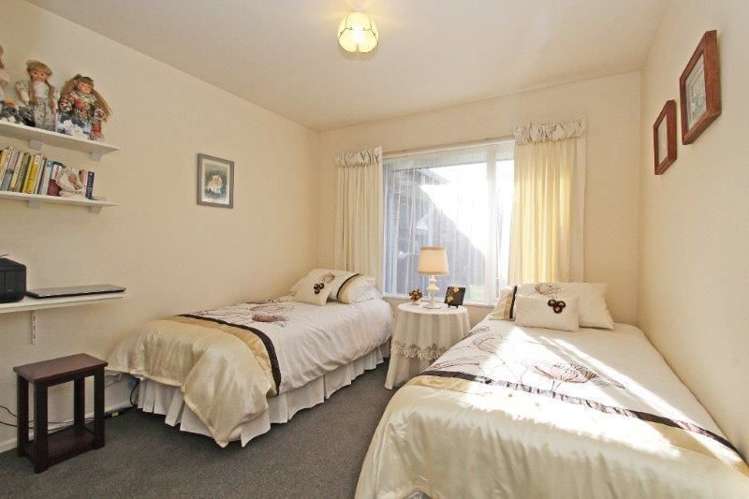 18 Holcroft Place Stoke_8