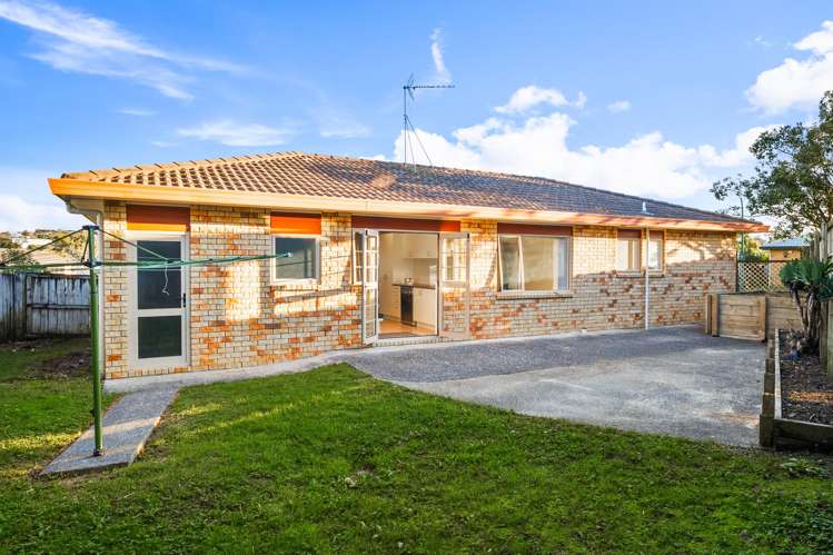 28 Ginders Drive Massey_13