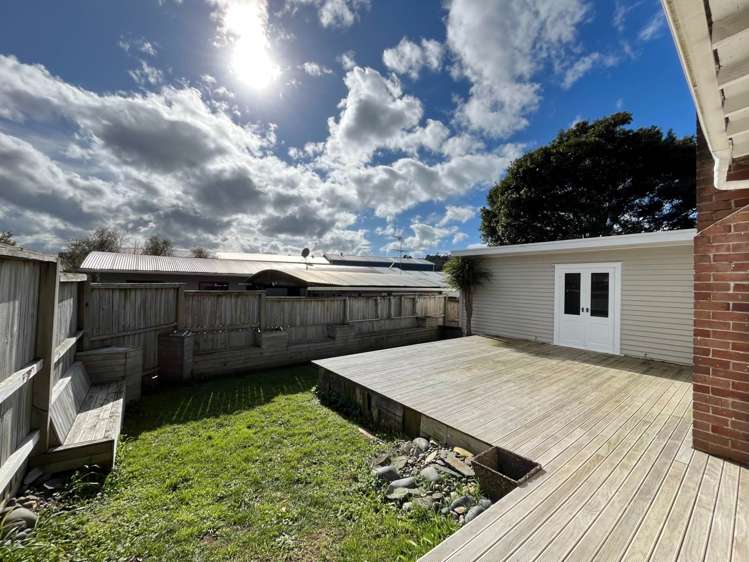 387 West Coast Road Glen Eden_11