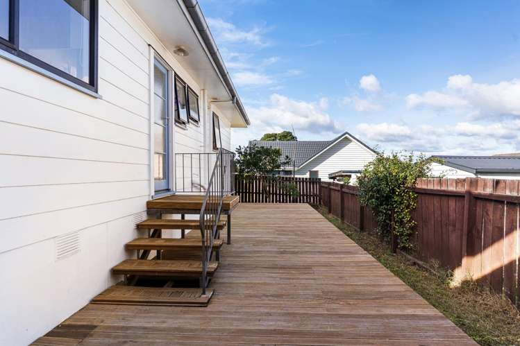 1/6 James Walter Place Mount Wellington_17