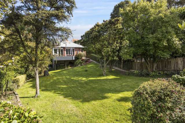 Unrivaled Opportunity: Prime 1177sqm Landholding in Maori Hill