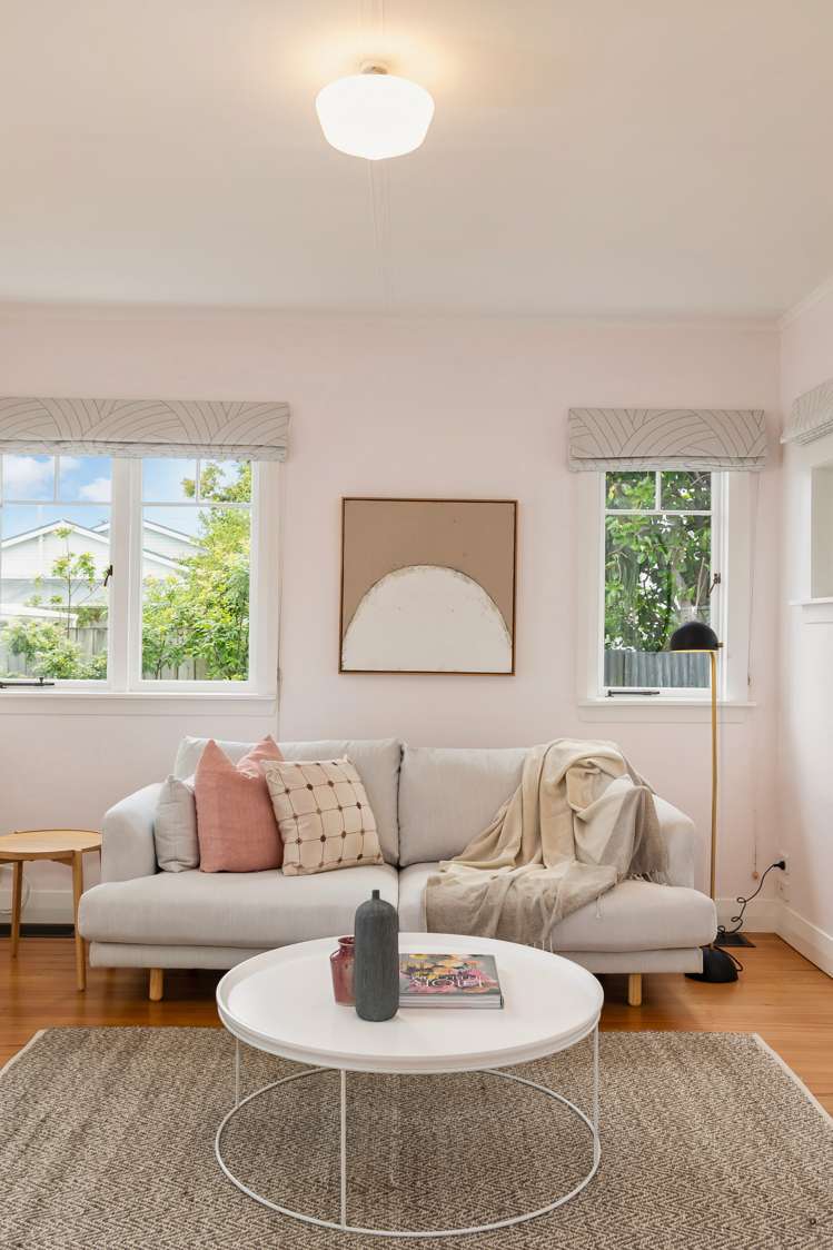 25 Tui Street Point Chevalier_10