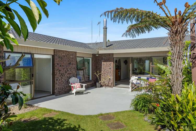 15 Edgewater Grove Orewa_11