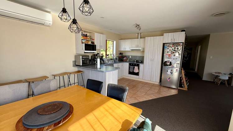 16a Roick Parade Glen Eden_5