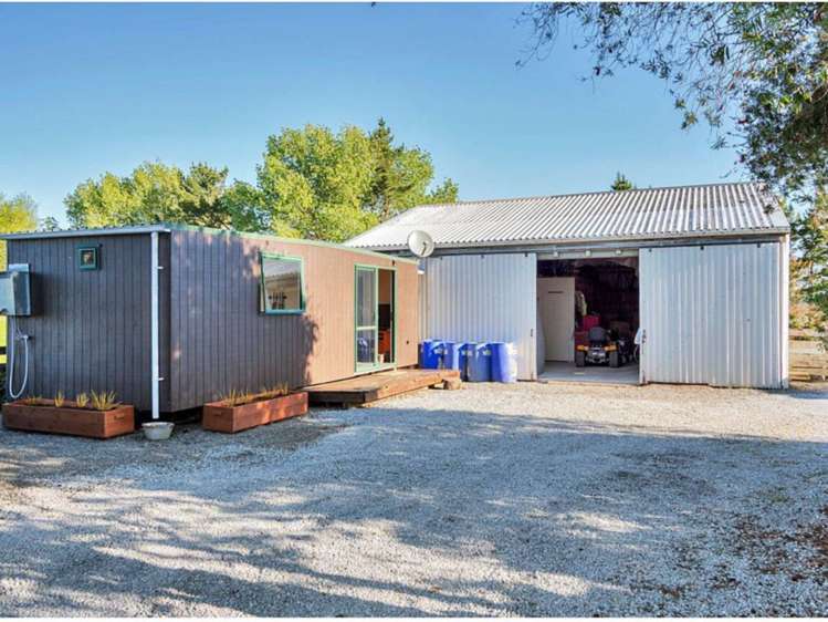 151 Top Road Dairy Flat_15