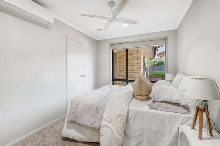 35 Black Teal Close Unsworth Heights_9