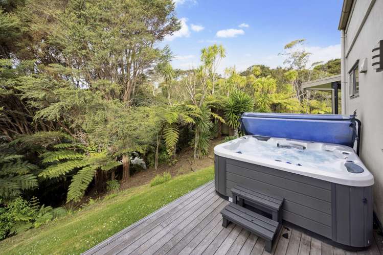 149K Glengarry Road Glen Eden_34