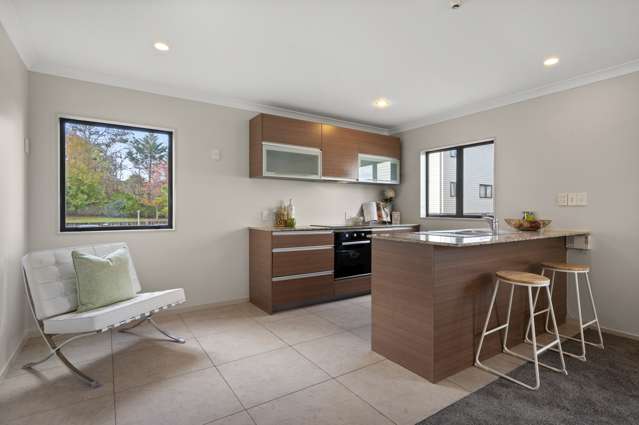 6/46 Carlos Drive Flat Bush_3