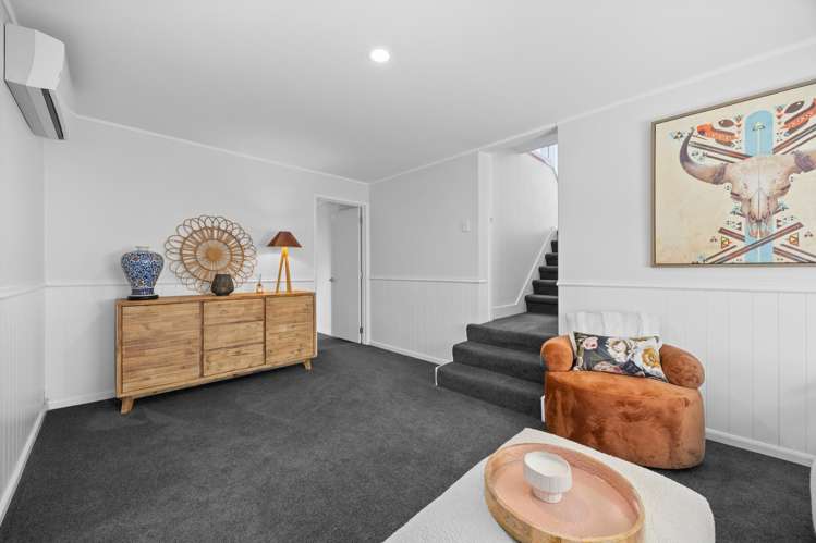 32 Colmar Road Mellons Bay_29