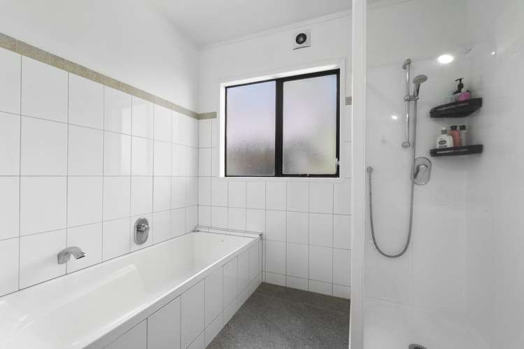 58B Aeroview Drive Beach Haven_9