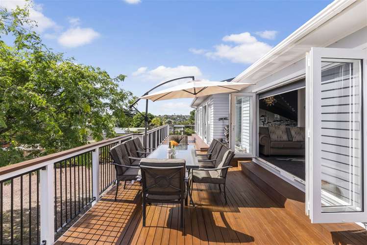 76 Marine Parade Mellons Bay_15