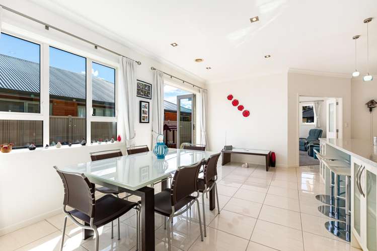 2 Parkwood Grove Trentham_7