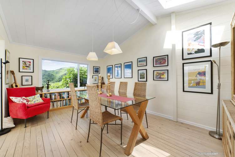 13 Broomhill Road Highbury_4