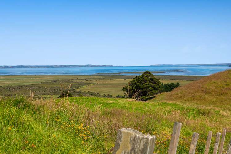 3390C Kaipara Coast Highway Glorit_2