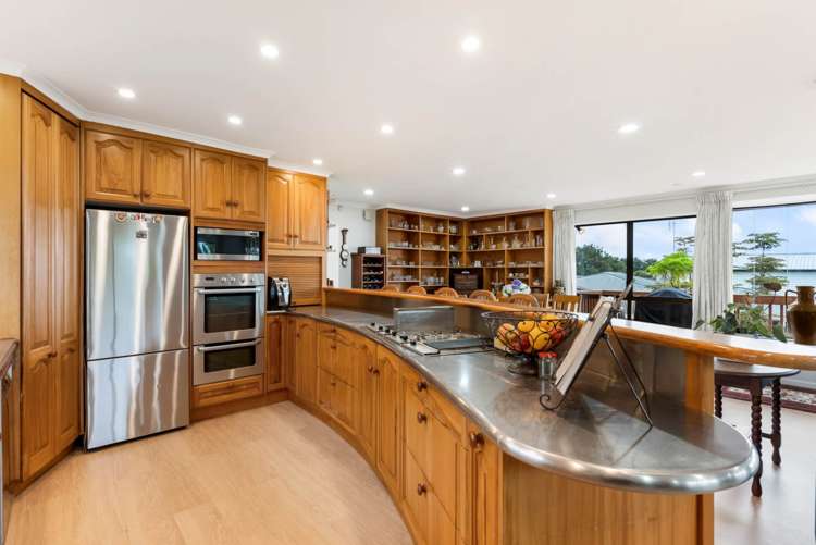 101 Sunrise Avenue Murrays Bay_9