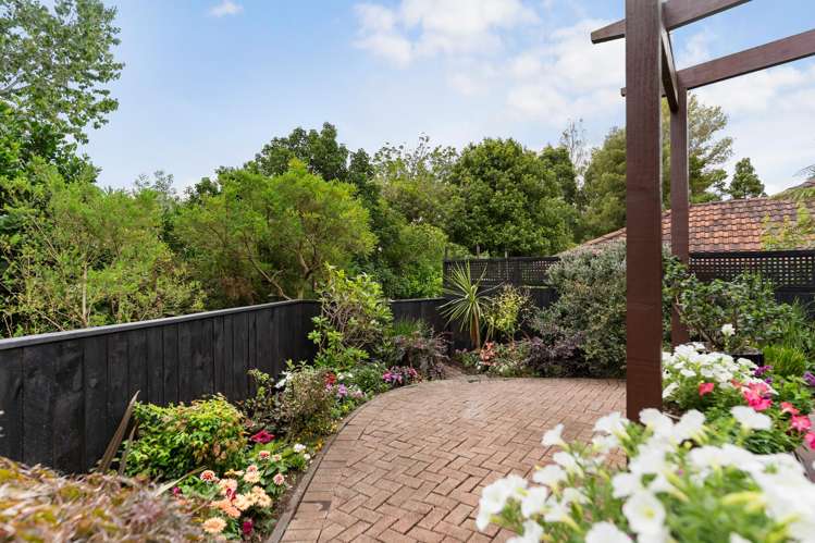 52b Uxbridge Road Mellons Bay_25