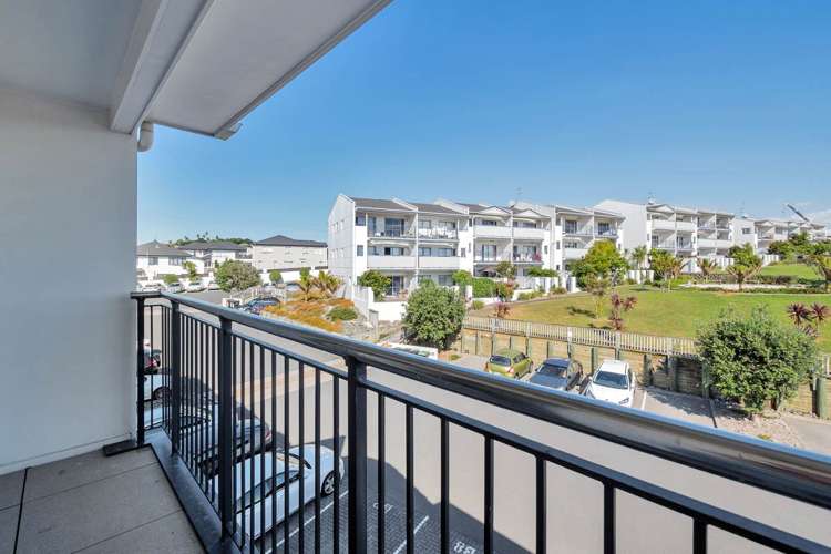 B15/60 Masons Road Oteha_5