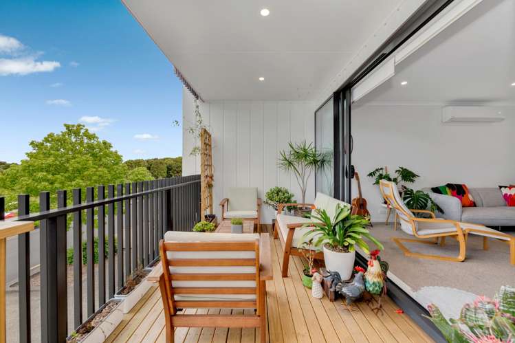 7 Bonnette Road Flat Bush_9