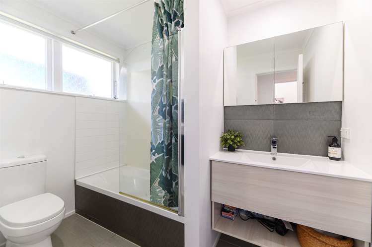 1/48 Bond Crescent Forrest Hill_10