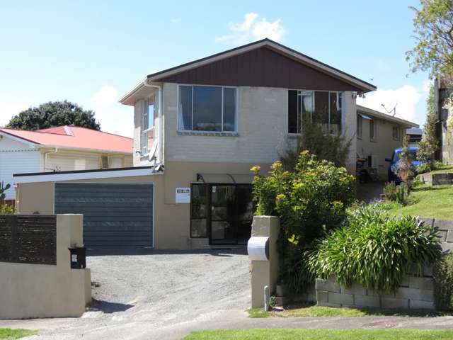 33 Ernest Street Porirua East_1