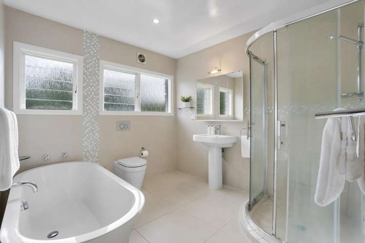 2/31B Bevyn Street Castor Bay_12