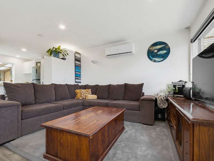 2/33F Springs Road Parakai Helensville_14
