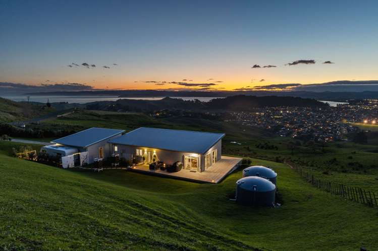 225 Wheatstone Road Wainui_18