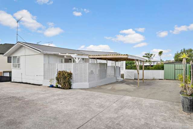 1/20 Gossamer Drive Pakuranga Heights_4