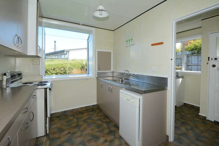 38 Dundonald Street Tainui_12