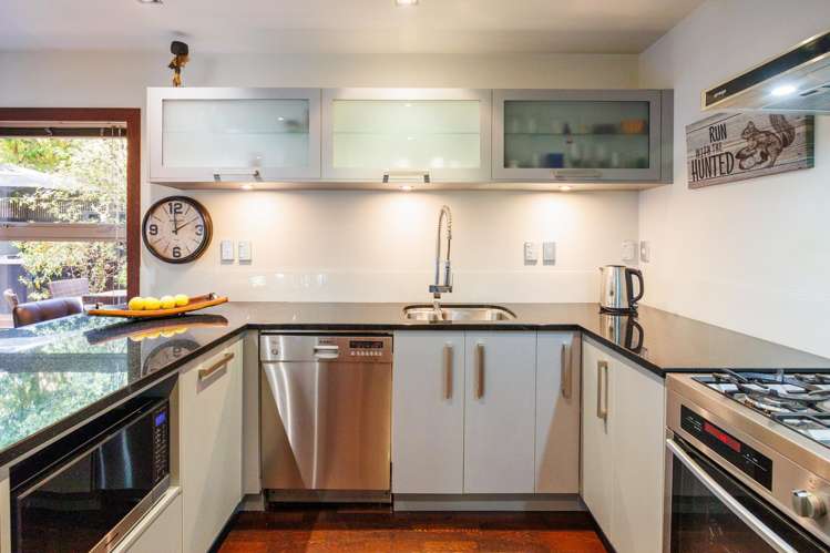 181A Fitzherbert Avenue West End_12