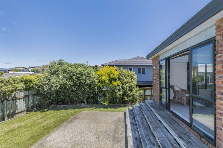 31 Saint Ives Drive Camborne_24
