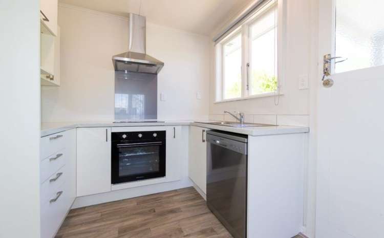 504 Karamu Road South 10495_3