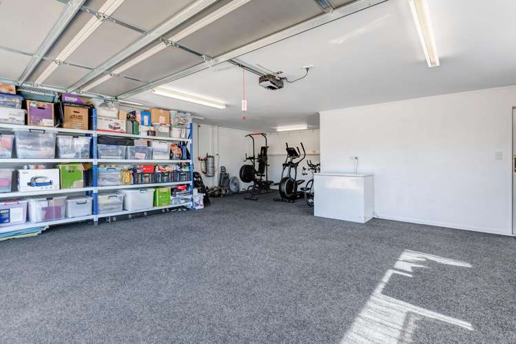 11 Azure Grove Unsworth Heights_27