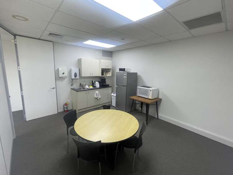 Unit 8, 10 Canaveral Drive Albany_11