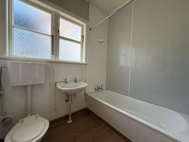 86 Mandeville Street_4