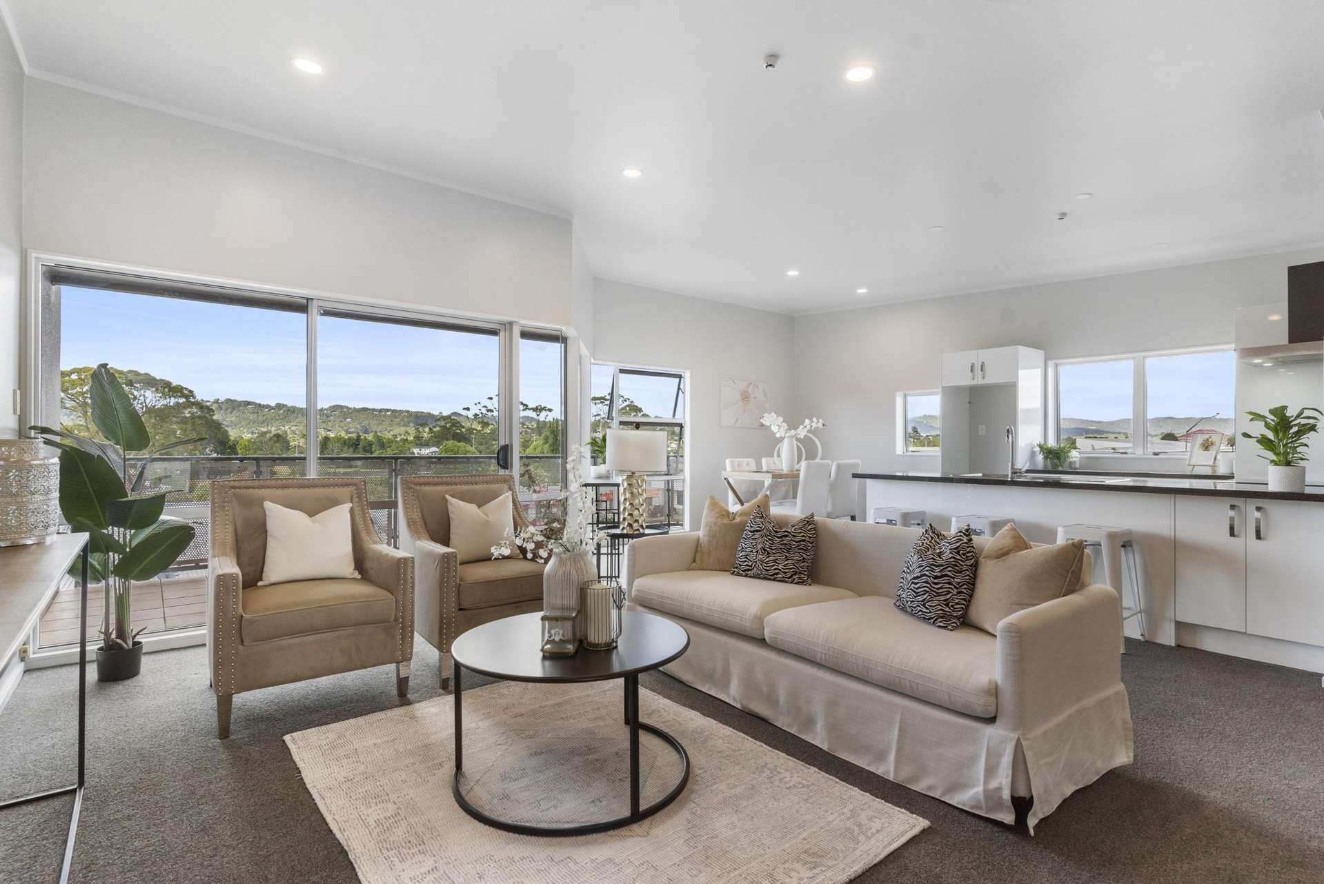 4/66 Glenmall Place Glen Eden_0